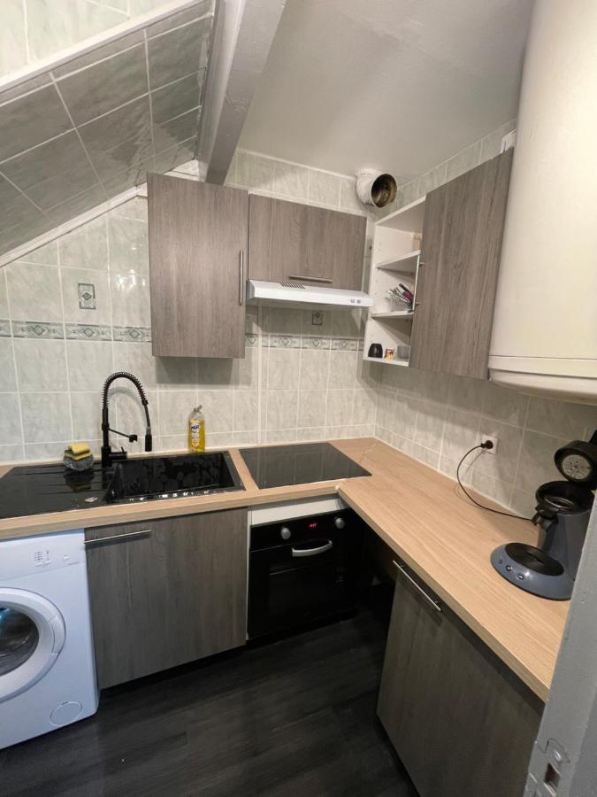 Charmant Logement Proche Disneyland Paris Parking Lagny Exteriör bild
